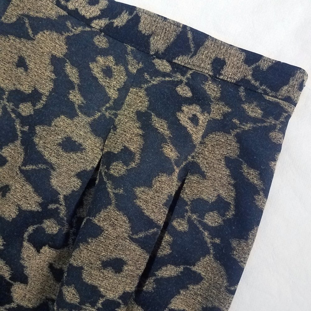 Ann Taylor LOFT Women's Lined Back Zip Black Gold Floral Skirt - Picture 3 of 7